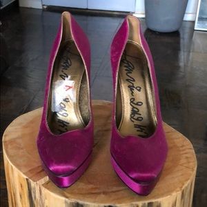 Fuchsia ultra high heel pumps